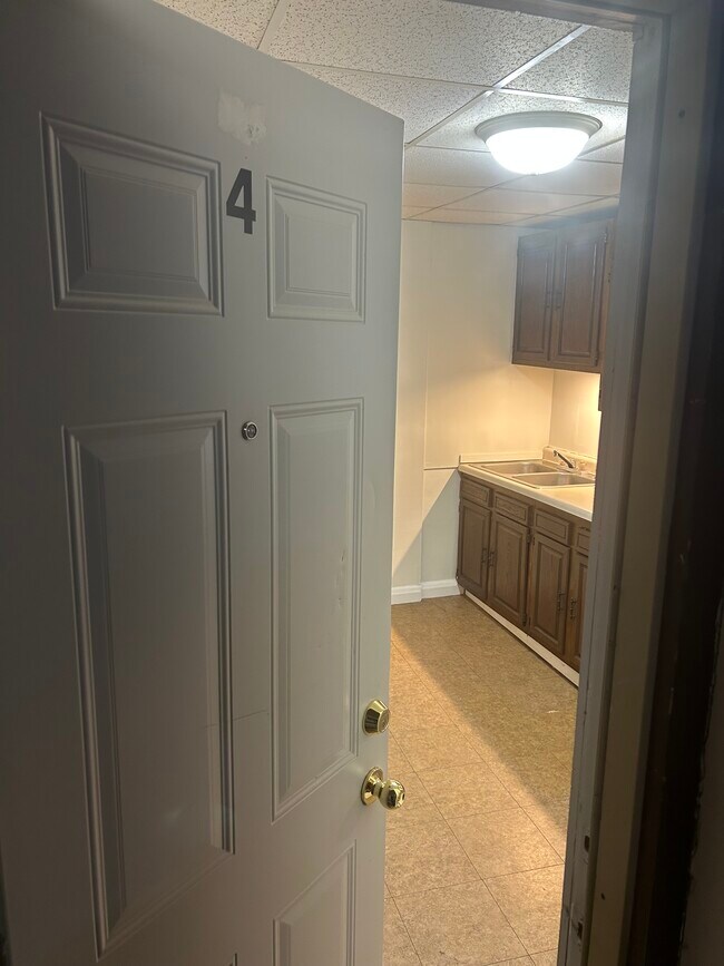 Entrada a la Unidad 4 - 428 N Barstow St