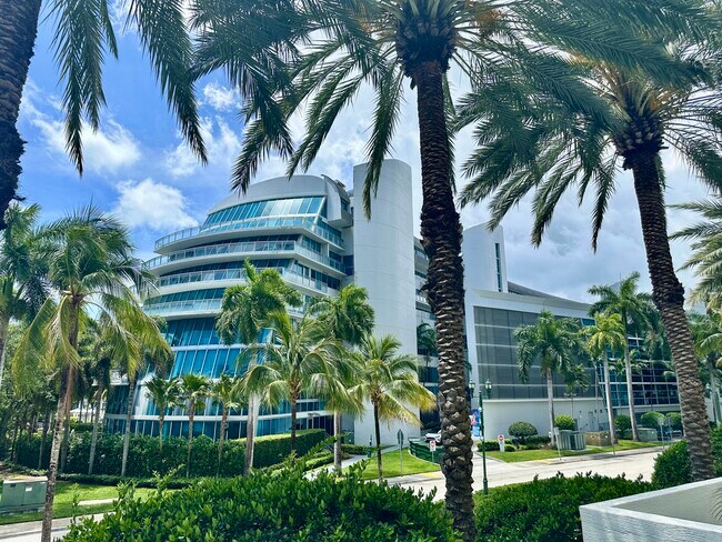 Foto del edificio - 2950 NE 188th St