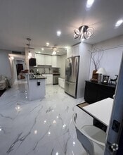 Building Photo - 253 Burgundy Ave