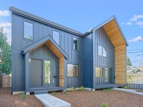 Building Photo - 6255 SE 49th Ave