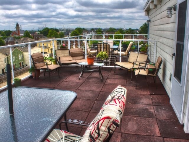 Terraza - Montgomery Square Apartments