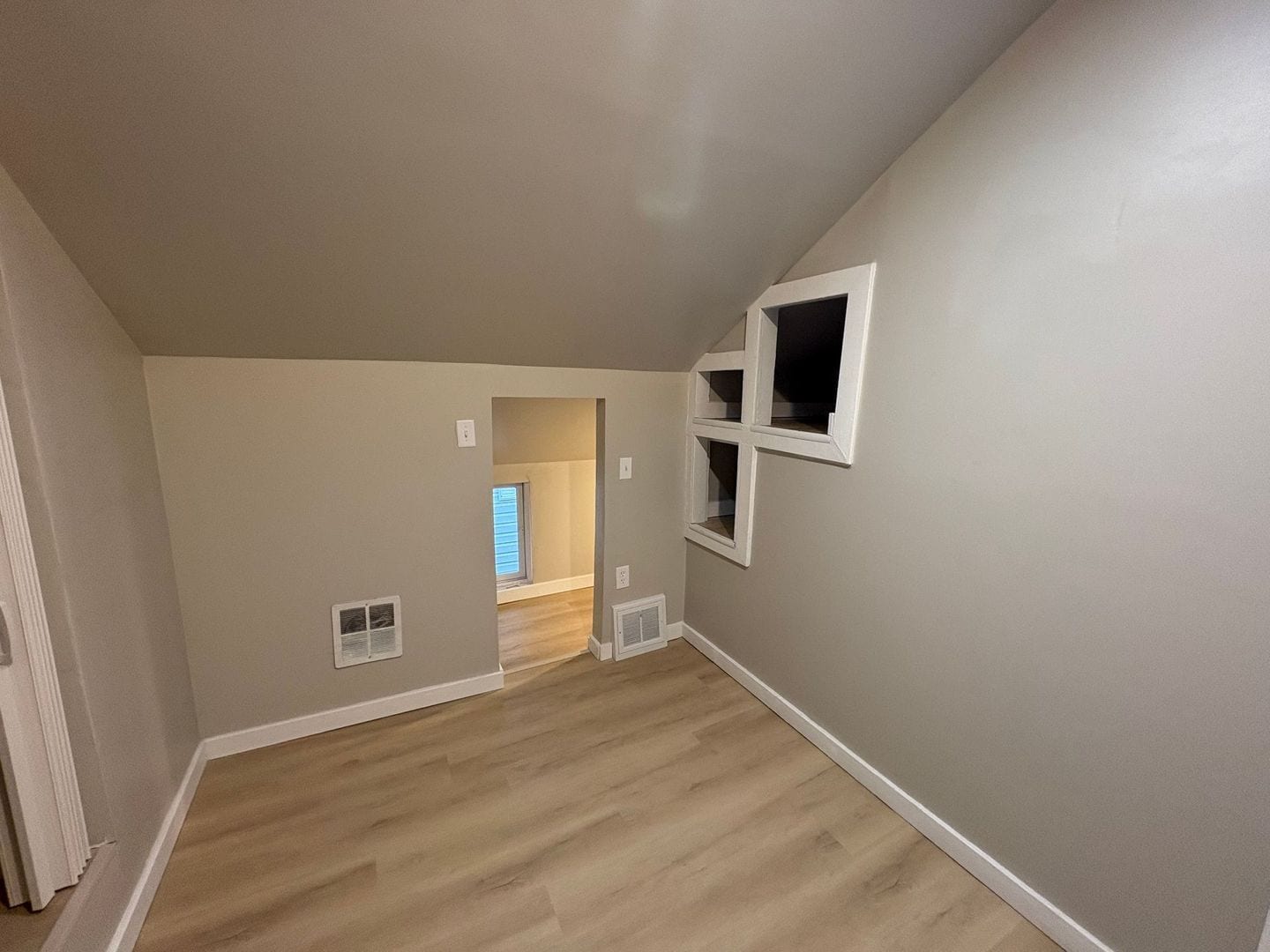 7127 Deveny Ave Cleveland, OH 44105 – photo 4