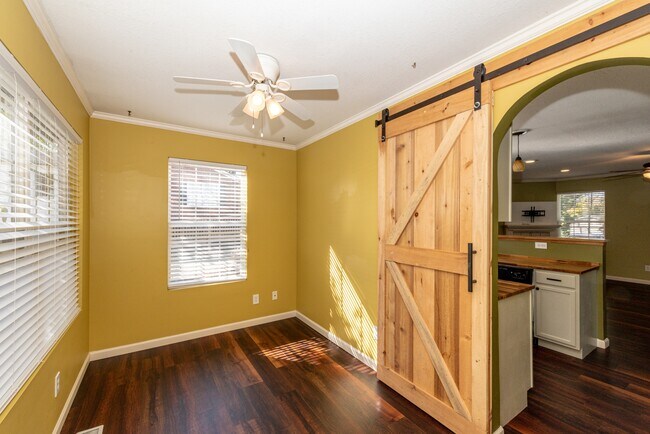 Foto del edificio - 2510 Old Knoxville Pike