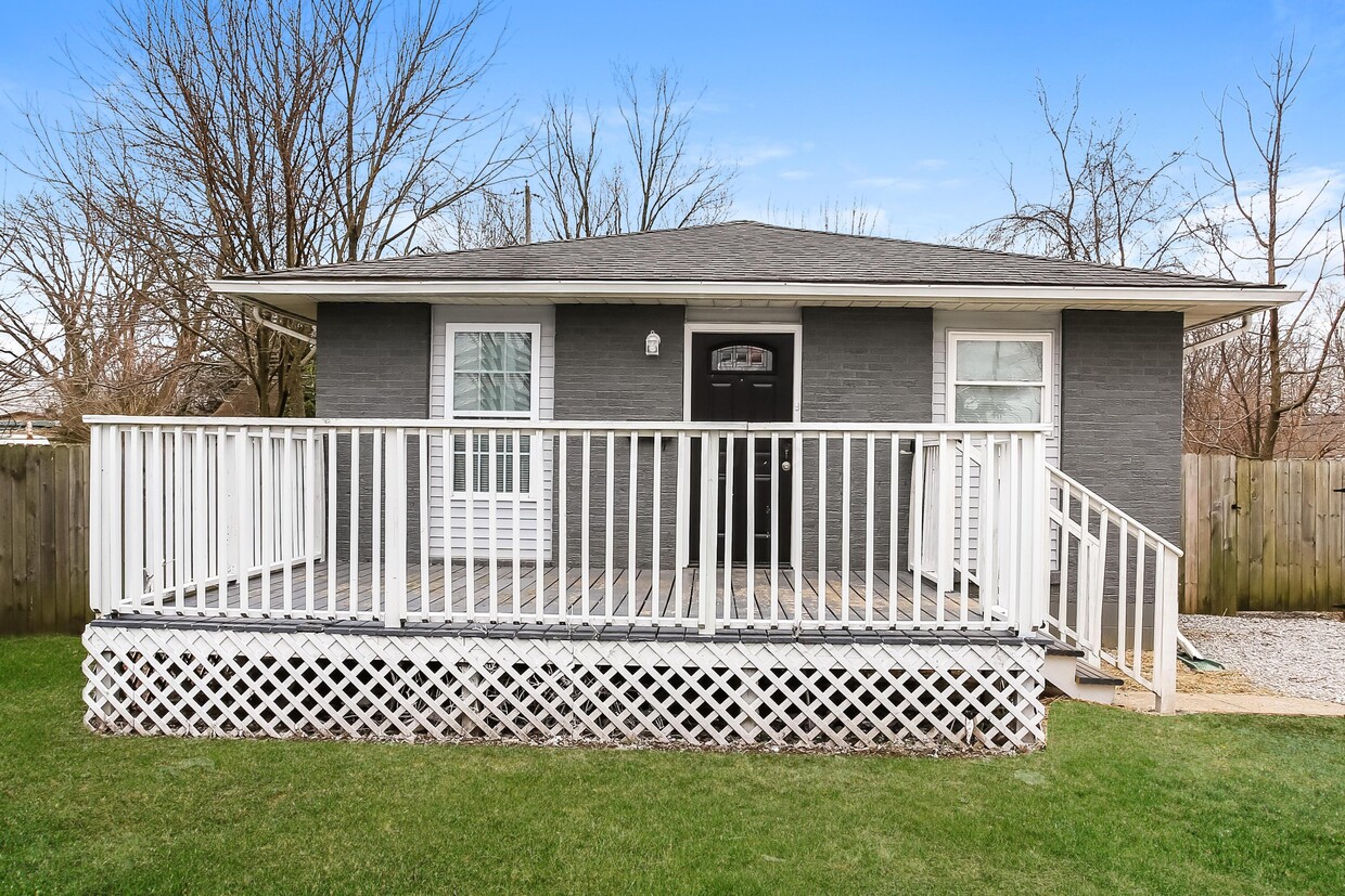 Primary Photo - 241 Southard Dr