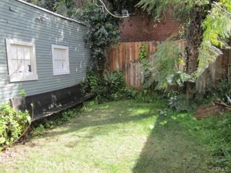 Foto del edificio - 630 N Irving Blvd