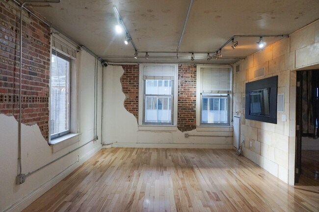 Building Photo - 444 17th St