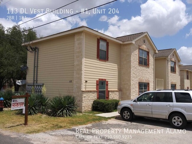Building Photo - 113 D L Vest