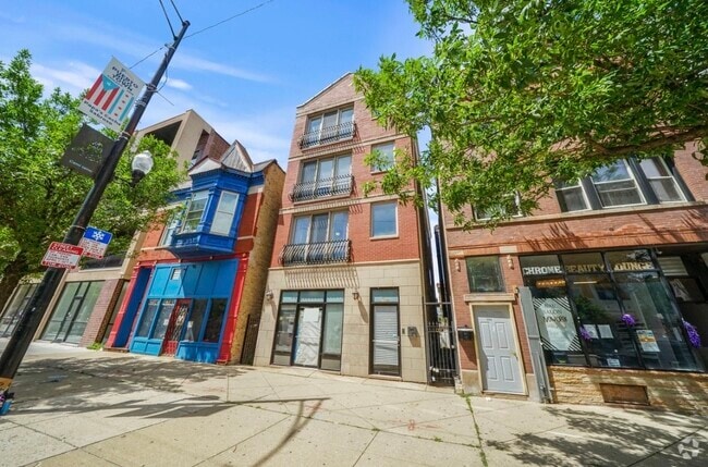 Building Photo - 2508 W Division St