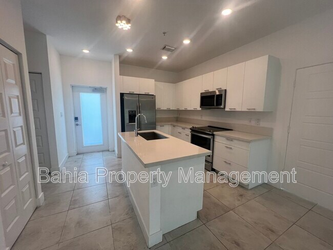 Foto del edificio - 4636 NW 84th Ave
