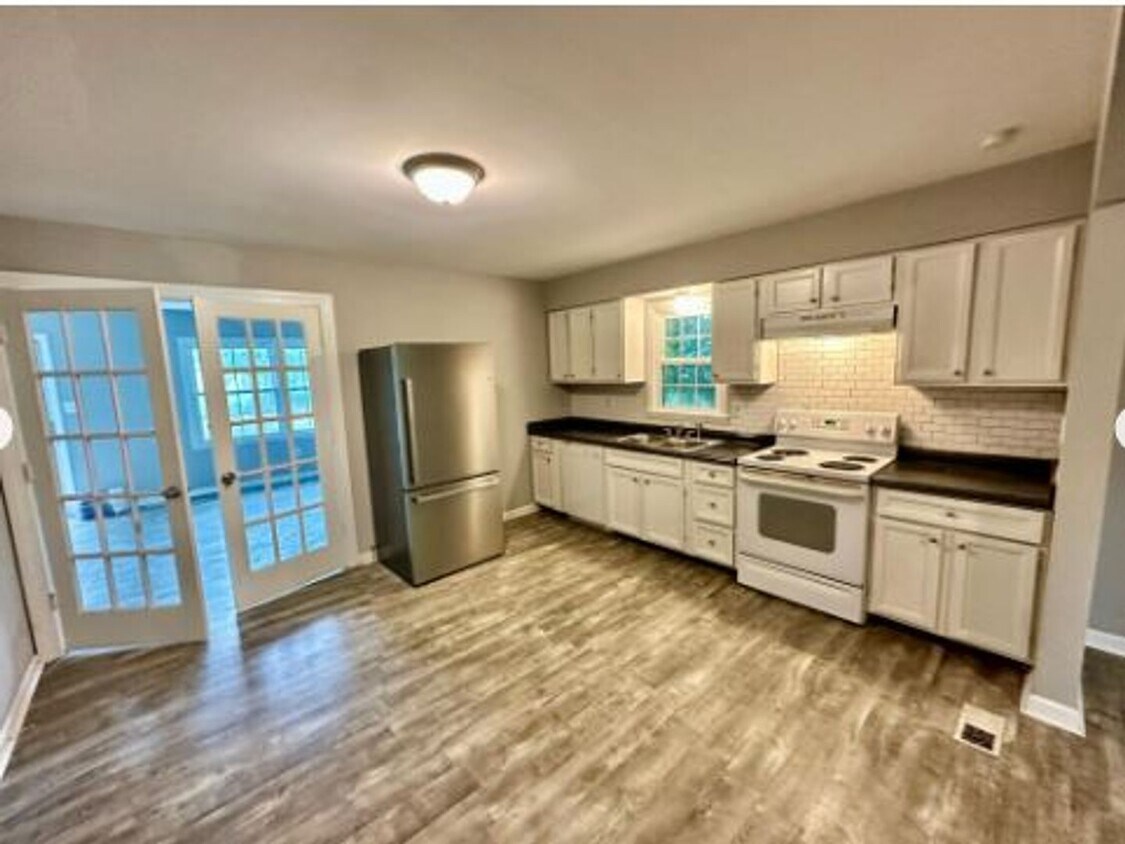 Foto principal - 732 Faulkner Ave