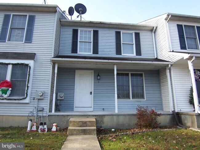 Building Photo - 3 Mahogany Dr