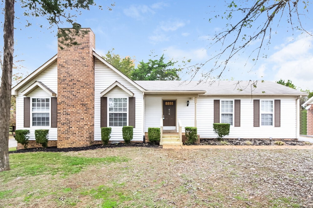 Primary Photo - 616 Country Meadow Ct