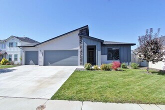 Building Photo - 2255 N Blue Marsh Wy