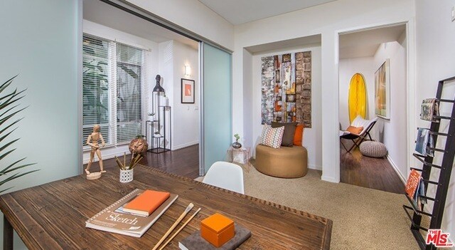 Foto del edificio - 4055 Redwood Ave