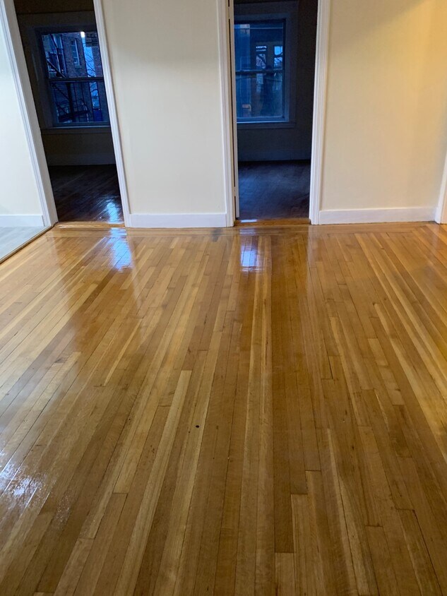 Foto principal - 1603 Commonwealth Ave