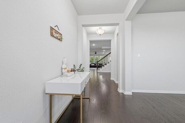 Foto del edificio - 17616 Chino Ln