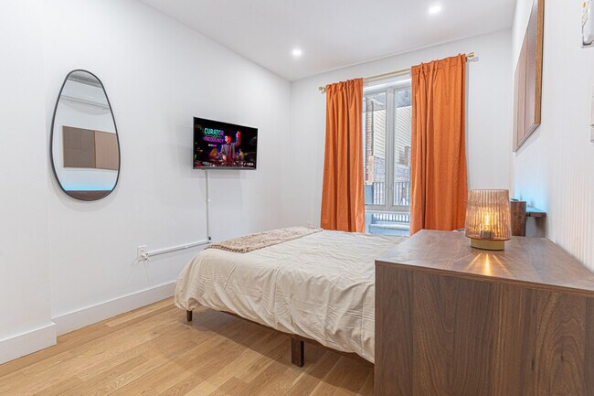 Foto del edificio - 1255 Decatur St