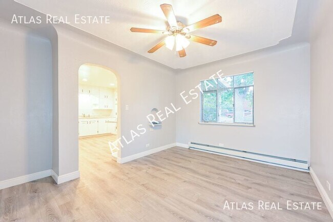Building Photo - 5493 S Datura St