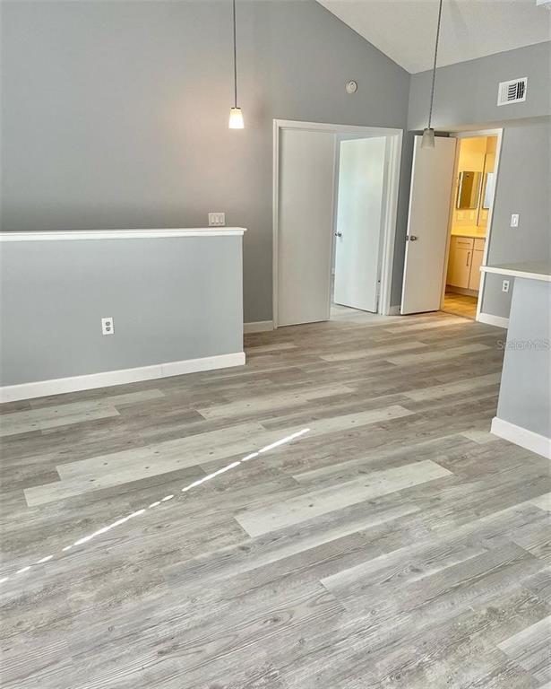 Foto del edificio - 425 Fountainhead Cir