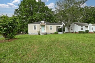 Building Photo - 415 Norris Ave