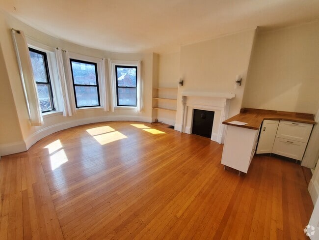 Building Photo - 429 Marlborough St