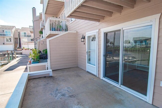 Building Photo - 16 Mariner Village Dr