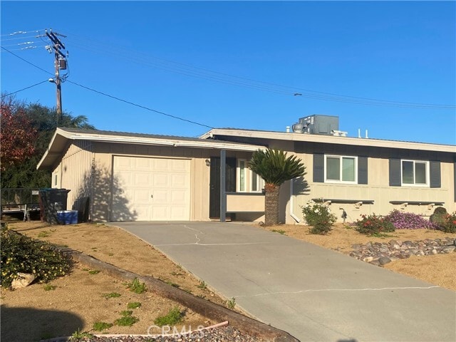 Building Photo - 26980 Augusta Dr