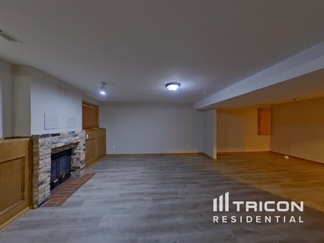 Foto del edificio - 16740 N Manor Rd