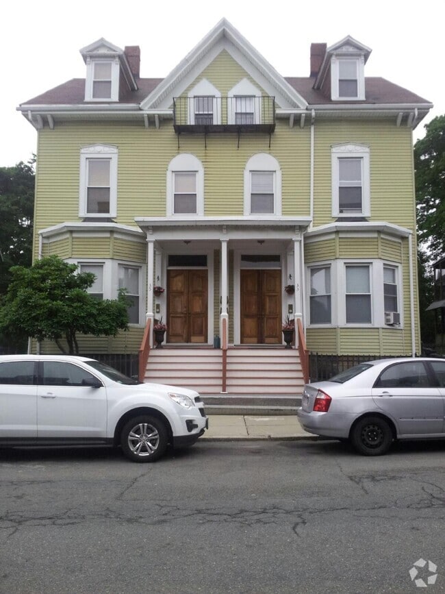 Building Photo - 35 Alaska St