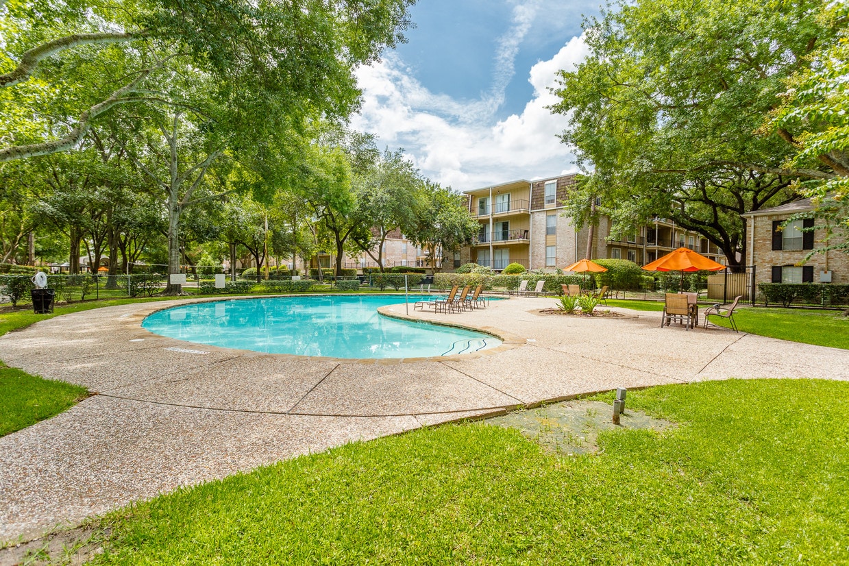 Yorktown Apartments Houston, TX