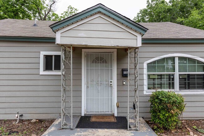 Building Photo - 120 Nelson Avenue