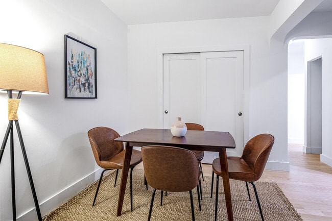 Building Photo - 10 West 65th Street