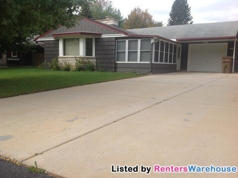 Primary Photo - 7115 N Seneca Ave