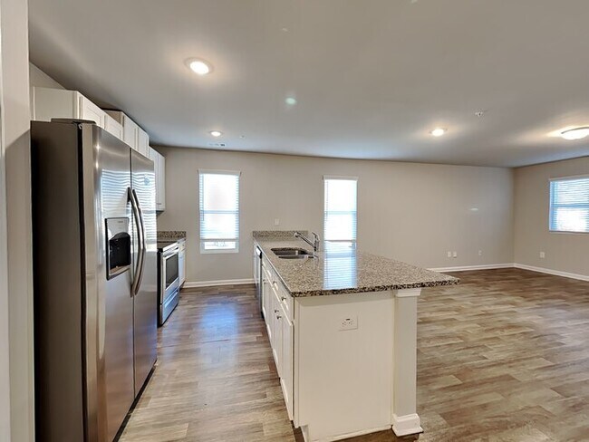 Foto del edificio - Move-In Ready Modern Home Just Minutes from I-20!