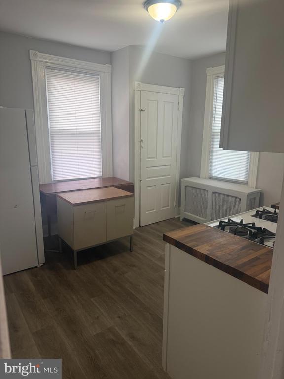 Foto del edificio - 6 S Cedar Ln