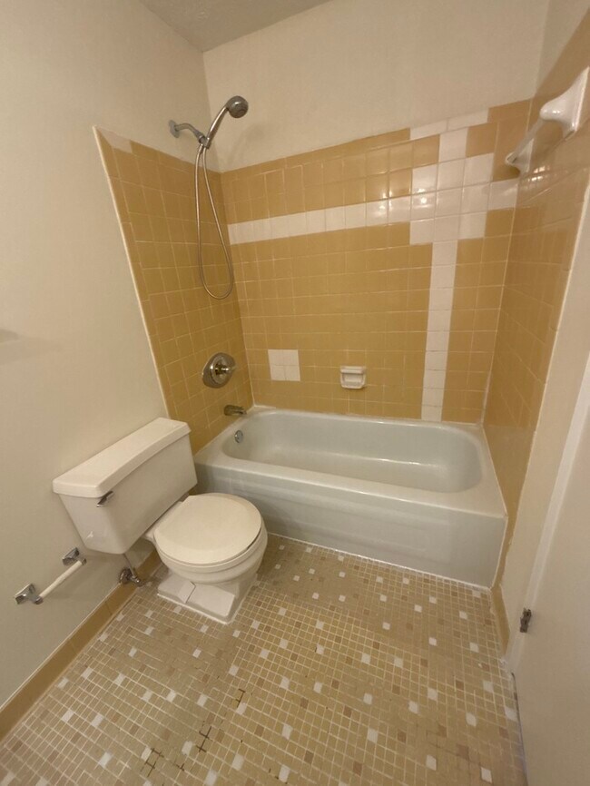 Foto del edificio - 6602 Hearne Rd