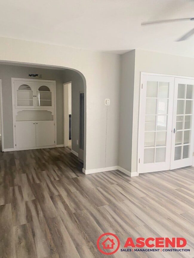 Foto del edificio - 2527 Chester Ln