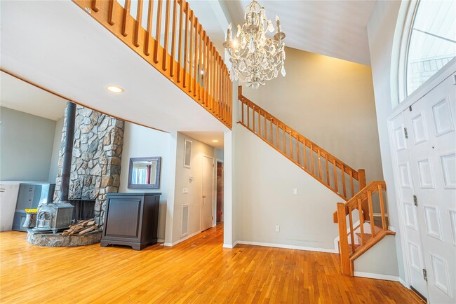 Building Photo - 24 Wisteria Dr