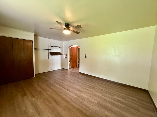 Building Photo - 130 W Keller St