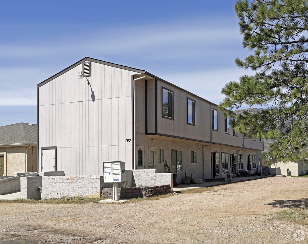163 N Washington St, Monument, CO 80132 Apartments in Monument, CO