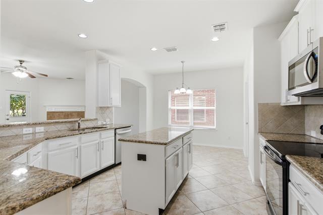 Foto del edificio - 15636 Gatehouse Dr