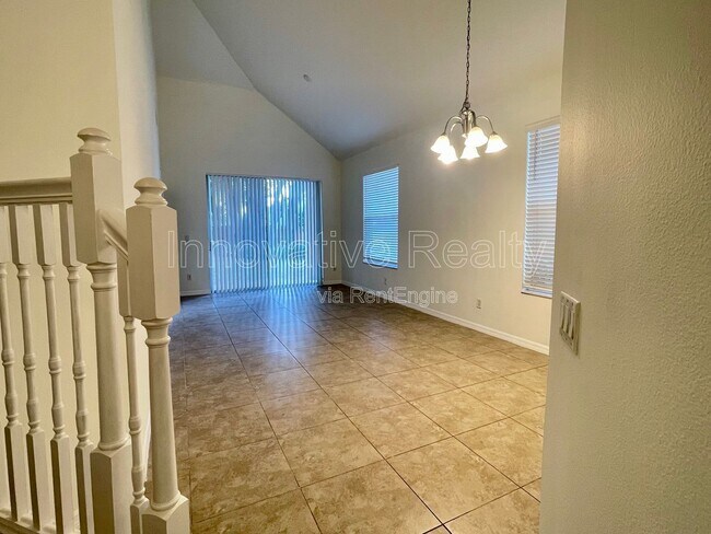 Foto del edificio - 2482 Temple Grove Ln