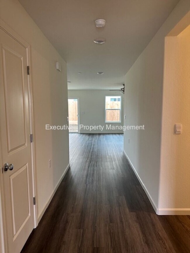 Foto del edificio - 11 River Oak Ct