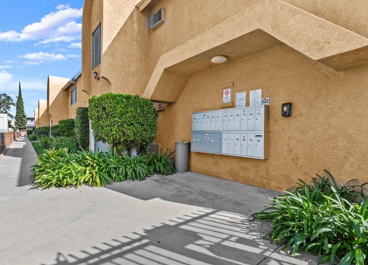 Foto del edificio - 6810 Milwood