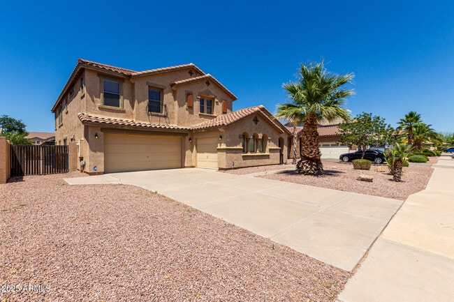 Building Photo - 4122 E Palm Beach Dr