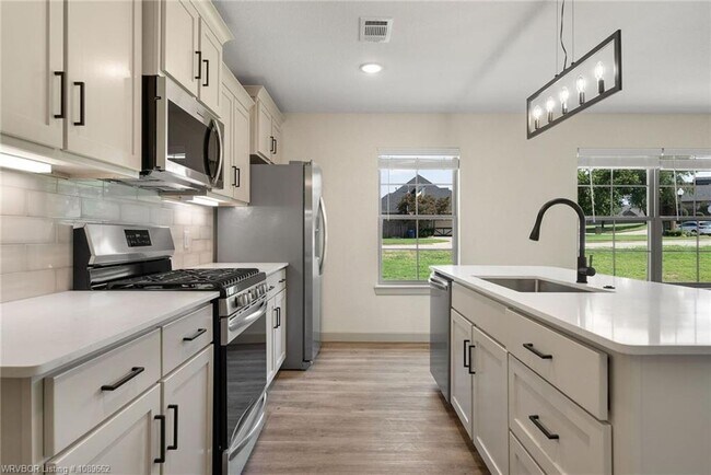 Foto del edificio - 11622 Maplewood Dr