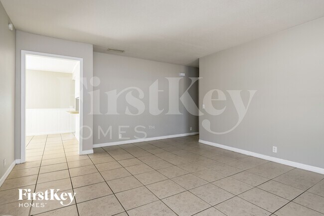 Foto del edificio - 196 Durrell Cir