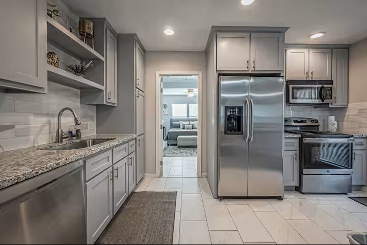 Primary Photo - 3602 Luca St