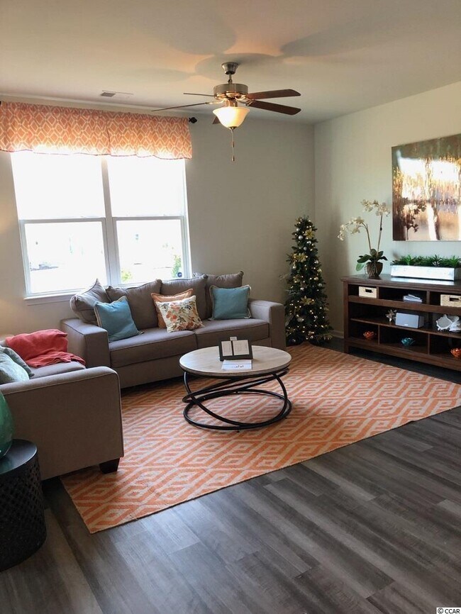 Building Photo - 2858 Pegasus Dr