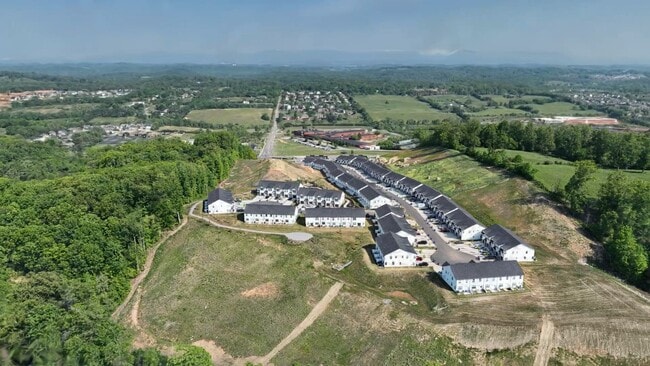  - Steele Landing Townhome Rentals